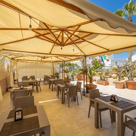 萨兰托米尔弗朗酒店 3*