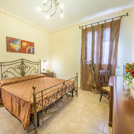 萨兰托米尔弗朗酒店 3* 托雷圣乔万尼乌