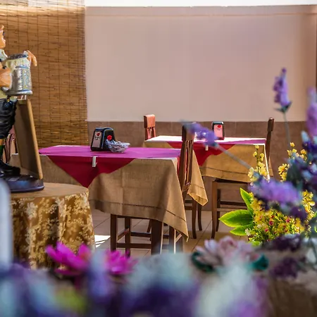 萨兰托米尔弗朗酒店 酒店 托雷圣乔万尼乌